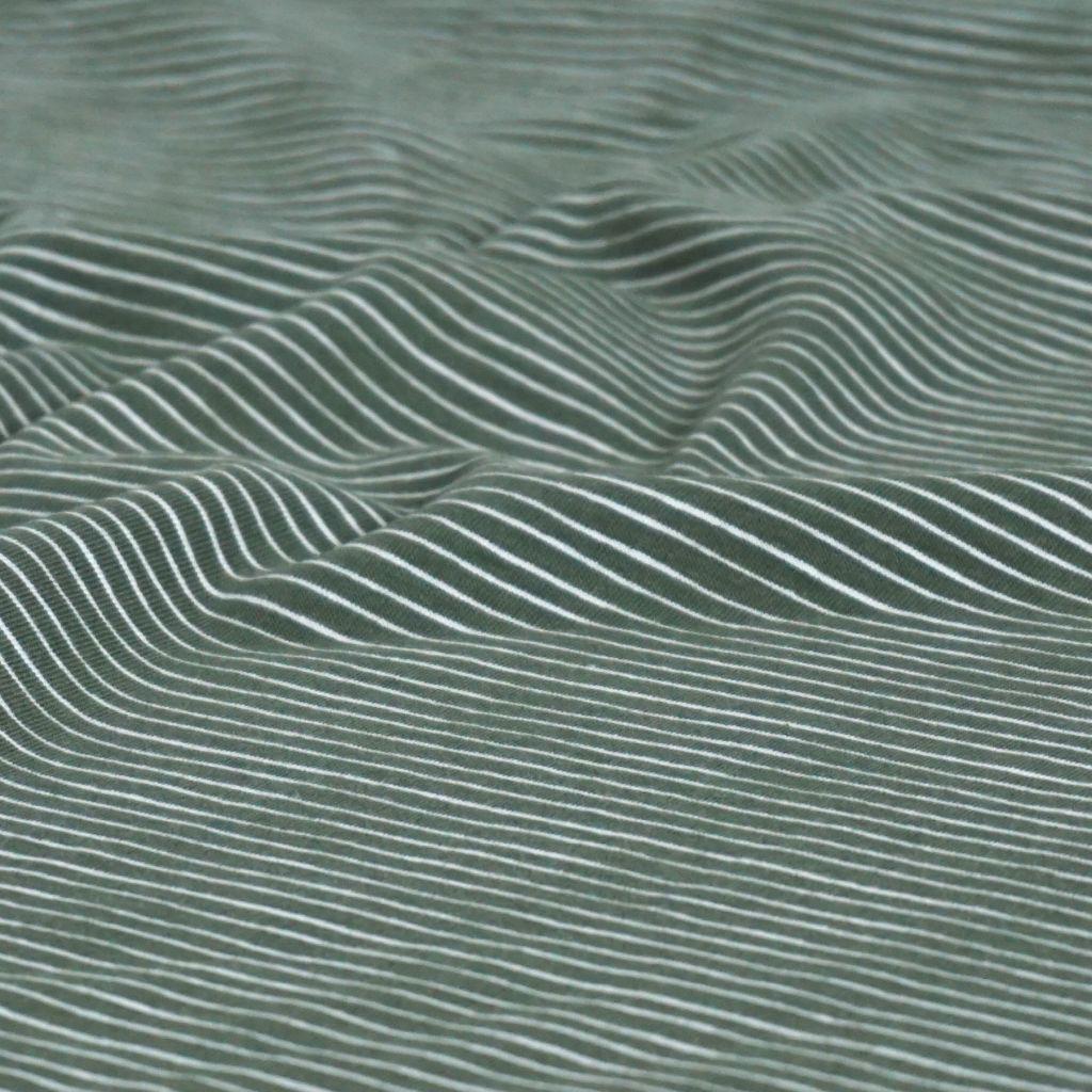 Preview: Baumwolljersey feine unregelmäßige Streifen grün weiß